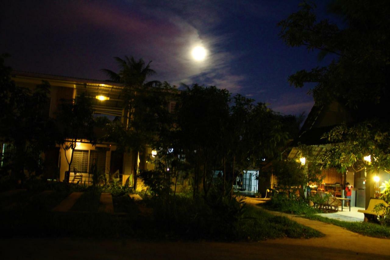 My Parents Guesthouse Kampot Exterior photo